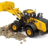 Universal Hobbies UH8146 Komatsu WA475-10 Four Wheel Loader New 2021 Scale 1:50