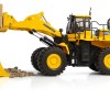 Universal Hobbies UH8153 Komatsu WA600-8 Four Wheel Loader WA600-8 Stone Handler Scale 1:50