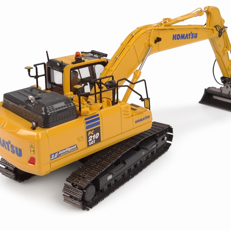 Universal Hobbies UH8157 Komatsu PC210 LCi-11 IMC 2.0 Excavator 1:50