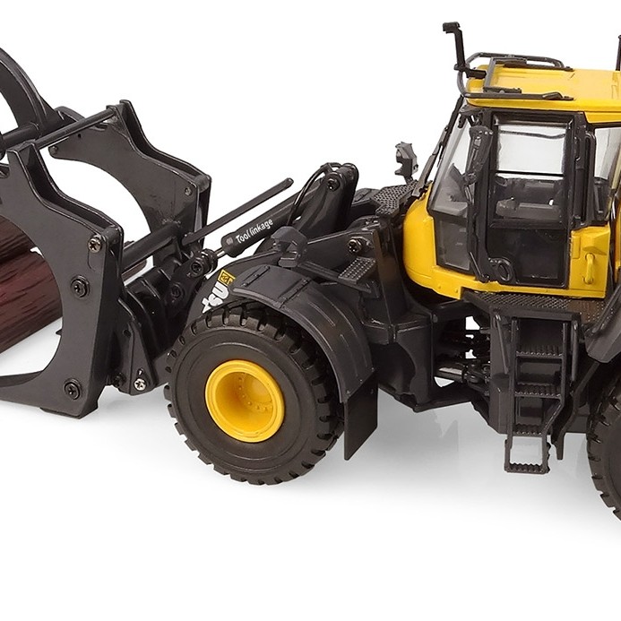 Universal Hobbies UH8165 Komatsu WA475-10 Log Grapple Wheel Loader 1:50