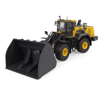 Universal Hobbies UH8171 Komatsu WA475-10 High Bump Bucket Wheel Loader 1:50 