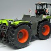 Weise Toys 1030 Claas Xerion 4000 Saddle Trac Tractor - Scale 1:32