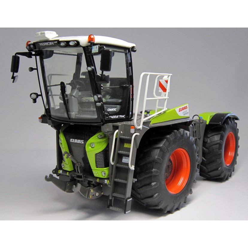 Weise Toys 1030 Claas Xerion 4000 Saddle Trac Tractor - Scale 1:32