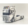 WSI 01-4963 - Volvo FH5 Globetrotter XL 6x2 Tag Axle Prime Mover - Tank Cargo - Scale 1:50