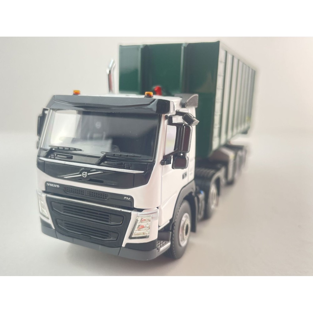 WSI 02-2428 - Volvo FM4 8x4 Day Cab RH Drive Hook Lift Container Truck Palfinger - Scale 1:50