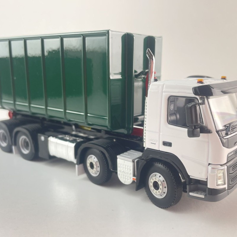 WSI 02-2428 - Volvo FM4 8x4 Day Cab RH Drive Hook Lift Container Truck Palfinger - Scale 1:50
