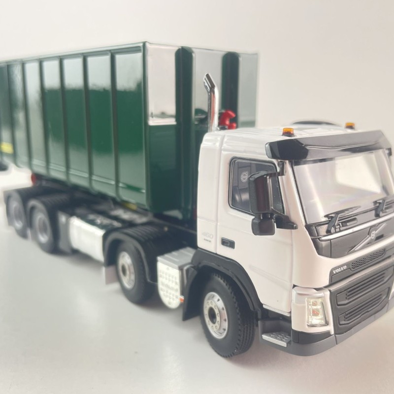 WSI 02-2428 - Volvo FM4 8x4 Day Cab RH Drive Hook Lift Container Truck Palfinger - Scale 1:50