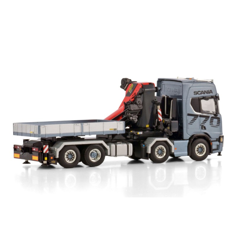 WSI 04-2204 - Scania R Highline CR20H 8x2 Tag Axle Truck with Palfinger PK - Scale 1:50
