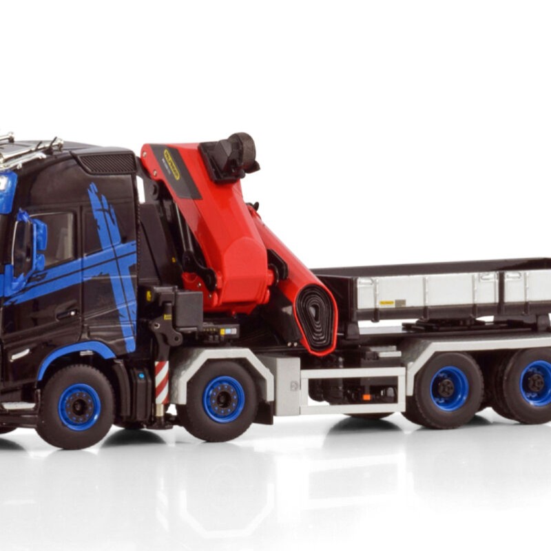 WSI 04-2205 - Volvo FH5 Globetrotter 8x4 Truck with Palfinger PK 1350 - Scale 1:50