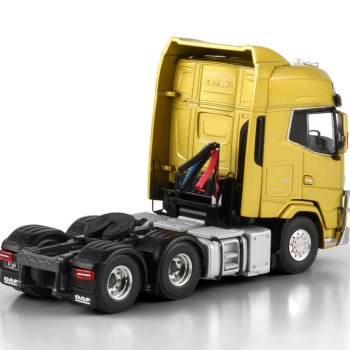WSI 04-2252 - Australian DAF XG+ 6x4 Prime Mover Truck Premium Line - Scale 1:50