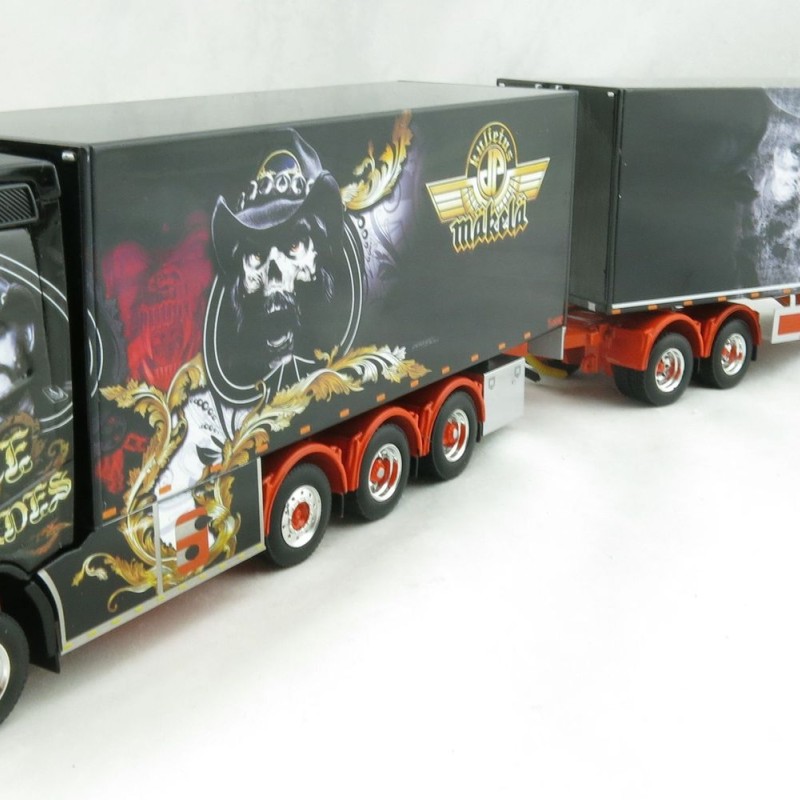 WSI 01-2336 VOLVO FH4 GLOBETROTTER XL 8x4 RIGED BOX TRUCK SWEDEN COMBO Kuljetus JP Mäkelä Oy - 1:50