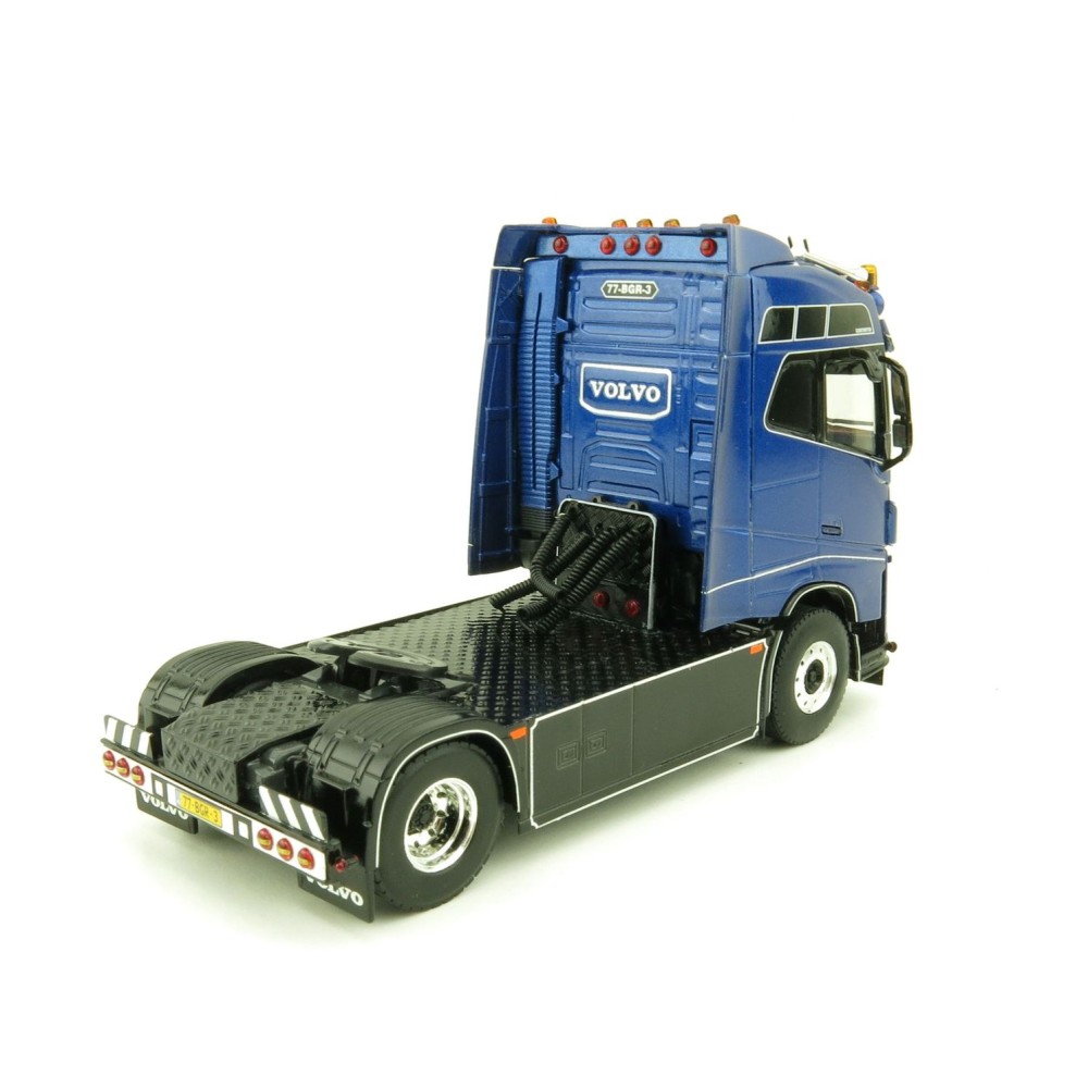 WSI 01-3590 Volvo FH4 Globetrotter 4x2 Truck Gebr. Geelhoed BV - Scale 1:50