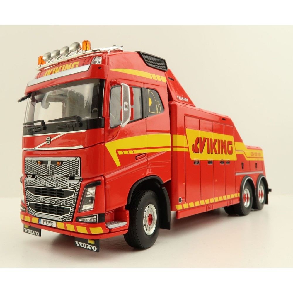 WSI 01-3708 Volvo FH4 Globetrotter 6x2 Falkom Wrecker Truck - Viking - Scale 1:50