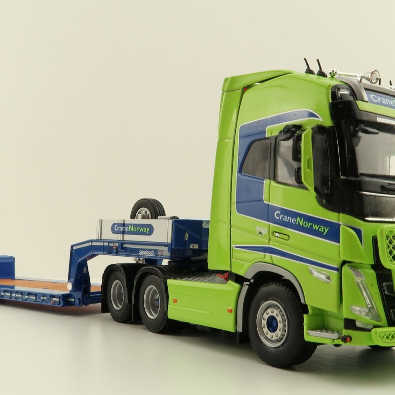 WSI 01-3752 Volvo FH5 Globetrotter XL 6X2 Tag Axle Truck 2 Axle Low Loader - Nordic Crane - Scale 1:50