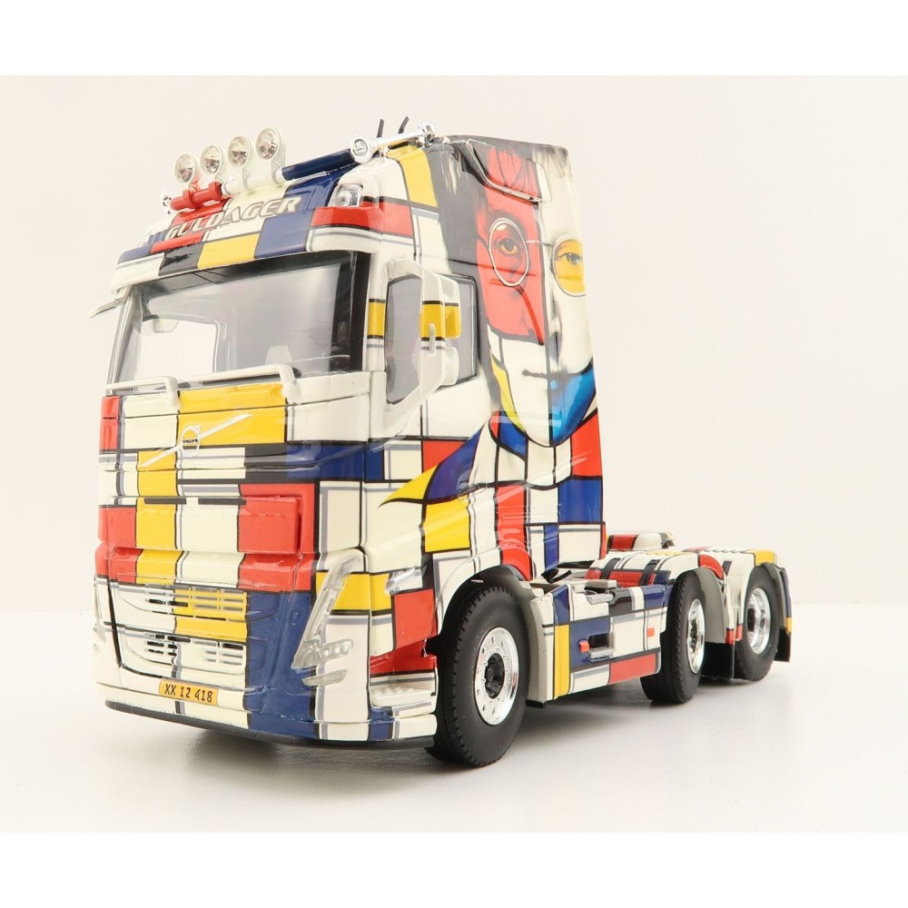 WSI 01-3873 - Volvo FH5 Globetrotter XL 6x2 Prime Mover Guldager - Scale 1:50 