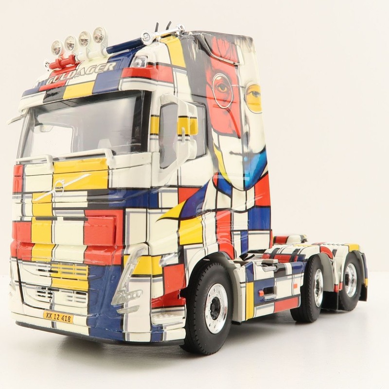 WSI 01-3873 - Volvo FH5 Globetrotter XL 6x2 Prime Mover Guldager - Scale 1:50 