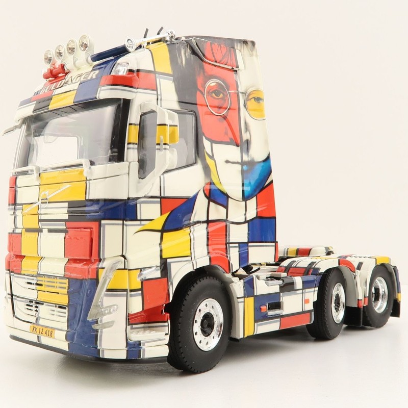 WSI 01-3873 - Volvo FH5 Globetrotter XL 6x2 Prime Mover Guldager - Scale 1:50 