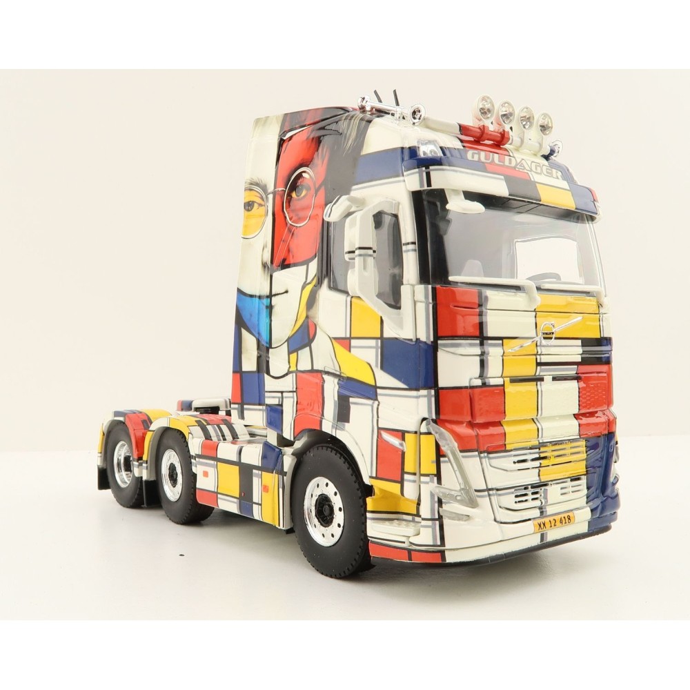 WSI 01-3873 - Volvo FH5 Globetrotter XL 6x2 Prime Mover Guldager - Scale 1:50 
