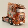 WSI 01-3925 Scania R5 Highline 4x2 Truck Transport TMG - General Lee Dukes of Hazzard - Scale 1:50