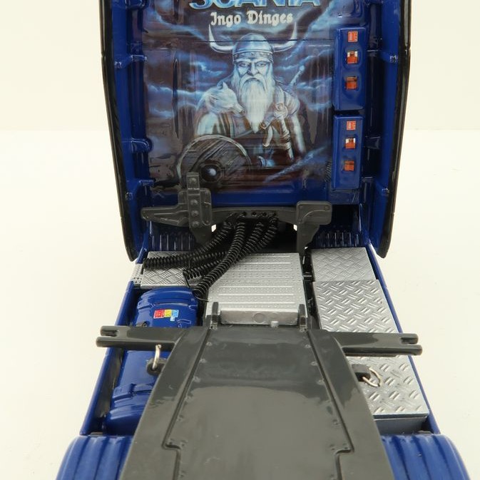 WSI 01-4000 Scania S Highline CS20H 4x2 Truck with 3-Axle Container Trailer & 20 ft Tank Container - Ingo Dinges - Scale 1:50