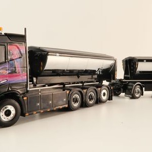 WSI 01-4091 Volvo FH4 8x4 Truck HookLift & trailer & Asphalt Container - General Lee Dukes of Hazzard - Haugen - Scale 1:50