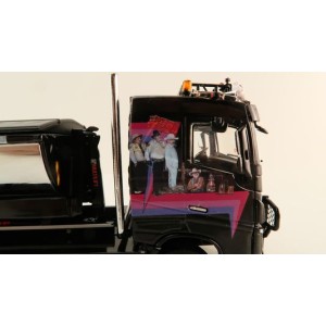 WSI 01-4091 Volvo FH4 8x4 Truck HookLift & trailer & Asphalt Container - General Lee Dukes of Hazzard - Haugen - Scale 1:50