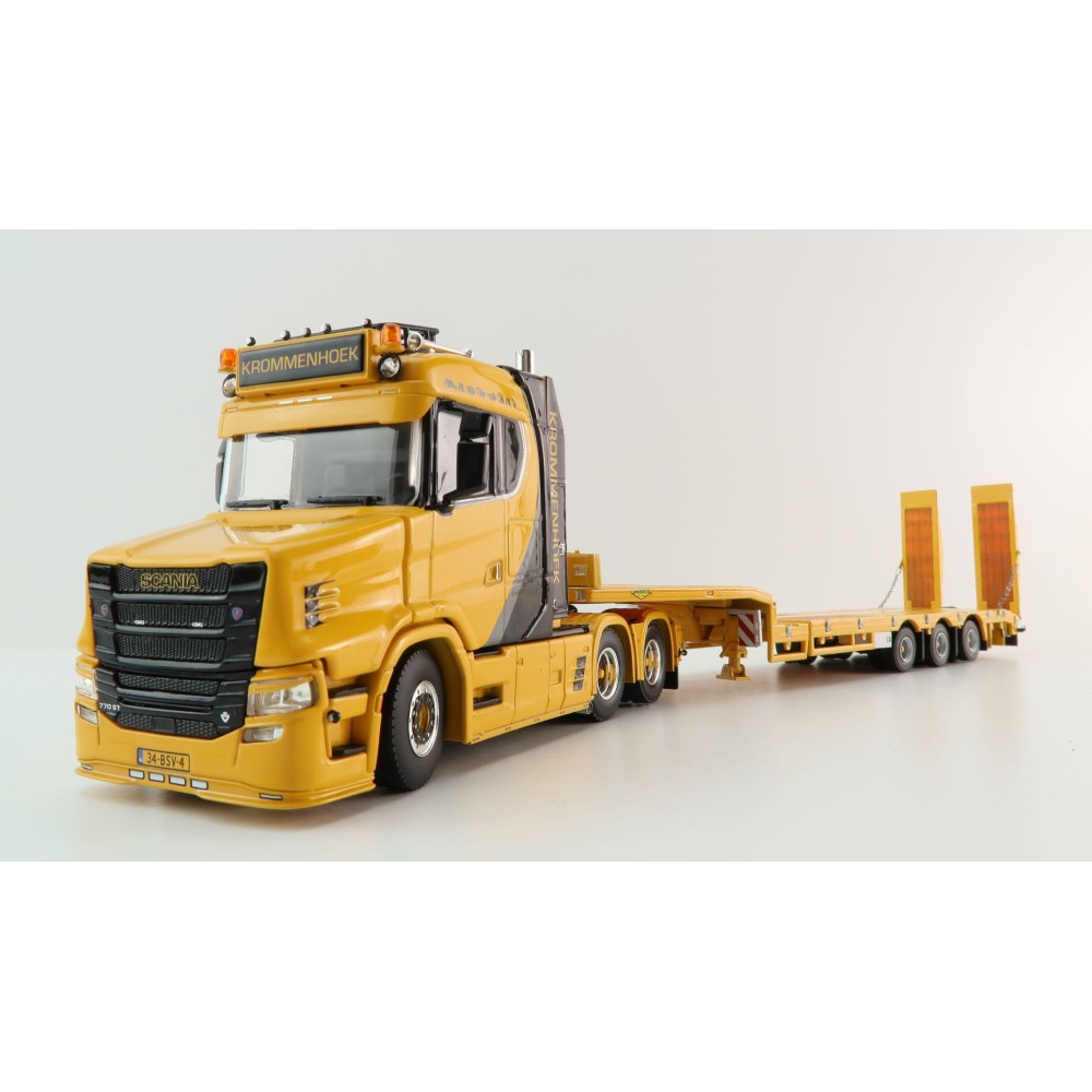 WSI 01-4224 Vlastuin Torpedo 6x2 Prime Mover with Semi Broshuis Extentable Steerable Low Loader Trailer - Krommenhoek  - Scale 1:50