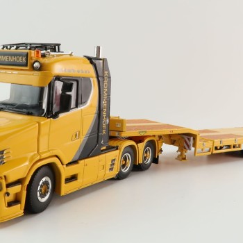 WSI 01-4224 Vlastuin Torpedo 6x2 Prime Mover with Semi Broshuis Extentable Steerable Low Loader Trailer - Krommenhoek  - Scale 1:50