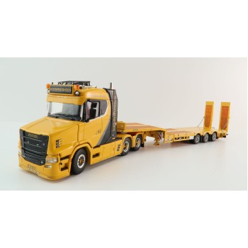 WSI 01-4224 Vlastuin Torpedo 6x2 Prime Mover with Semi Broshuis Extentable Steerable Low Loader Trailer - Krommenhoek  - Scale 1:50