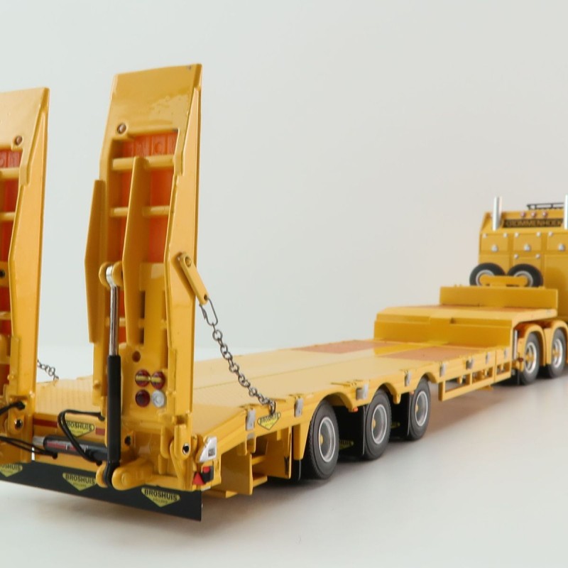 WSI 01-4224 Vlastuin Torpedo 6x2 Prime Mover with Semi Broshuis Extentable Steerable Low Loader Trailer - Krommenhoek  - Scale 1:50