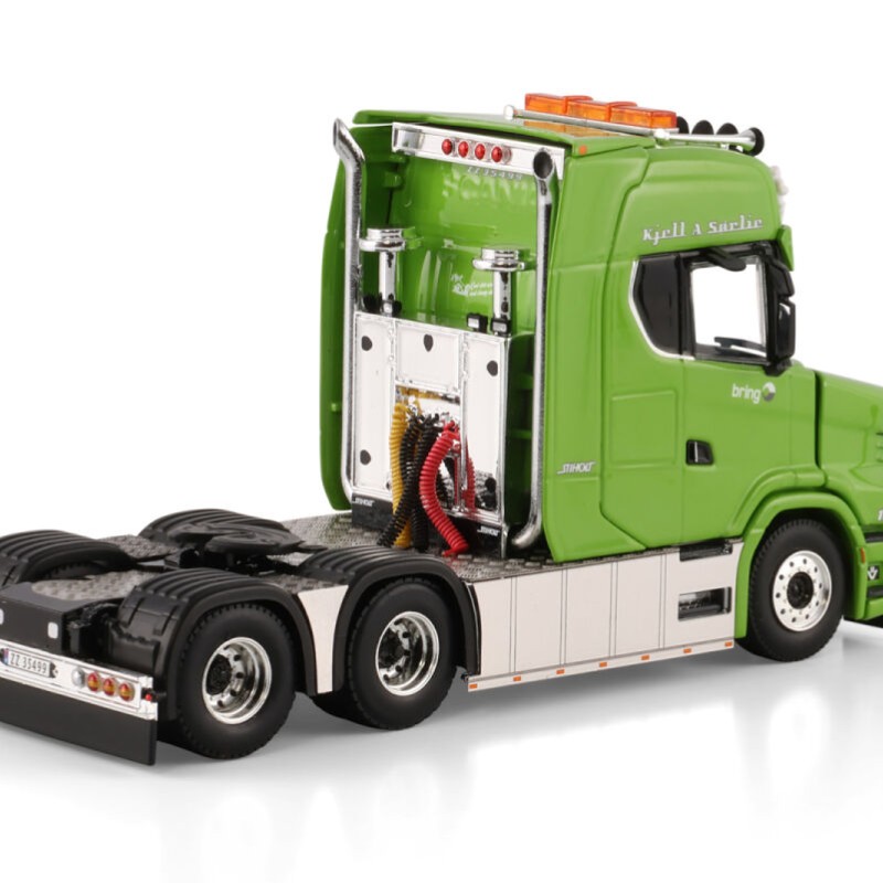 WSI 01-4658 - Vlastuin Torpedo 6x2 Tag Axle Prime Mover - Bring - Scale 1:50