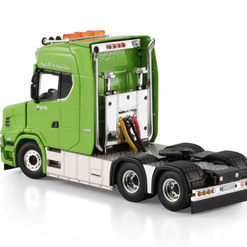 WSI 01-4658 - Vlastuin Torpedo 6x2 Tag Axle Prime Mover - Bring - Scale 1:50