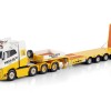 WSI 01-4753 – VOLVO FH4 Globetrotter 8x4 Prime Mover with 4-axle Low Loader – Mediaco - Scale 1:50