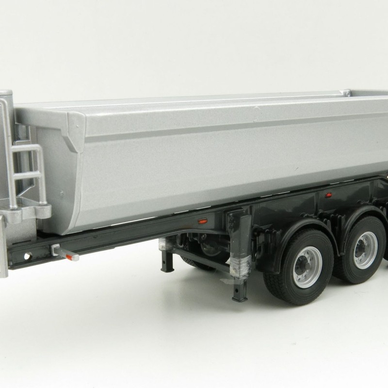 WSI 03-2000 - Langendorf Halfpipe 3 axle Tipper Trailer - Scale 1:50
