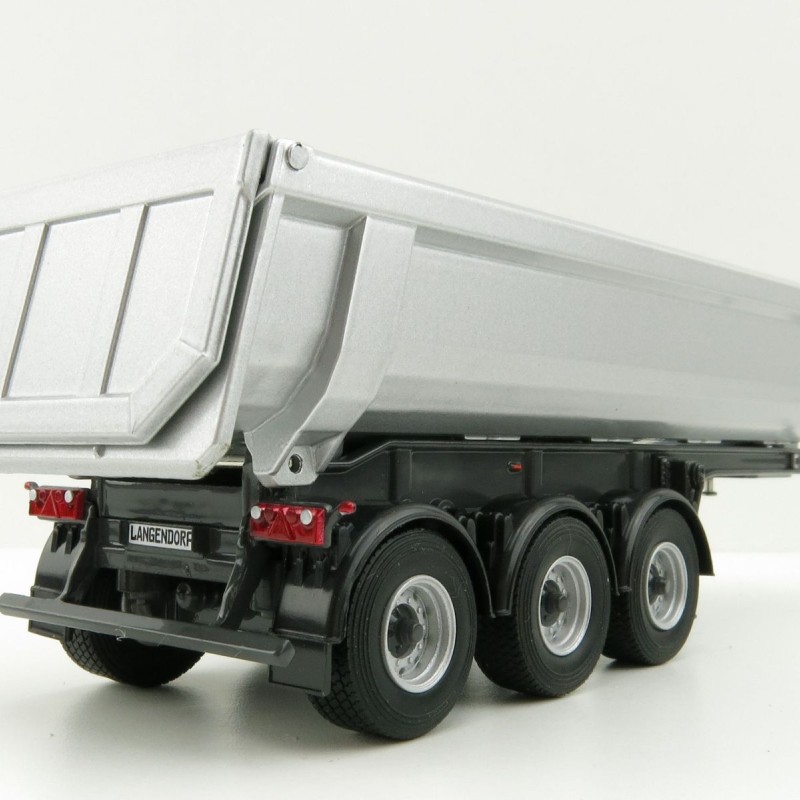 WSI 03-2000 - Langendorf Halfpipe 3 axle Tipper Trailer - Scale 1:50
