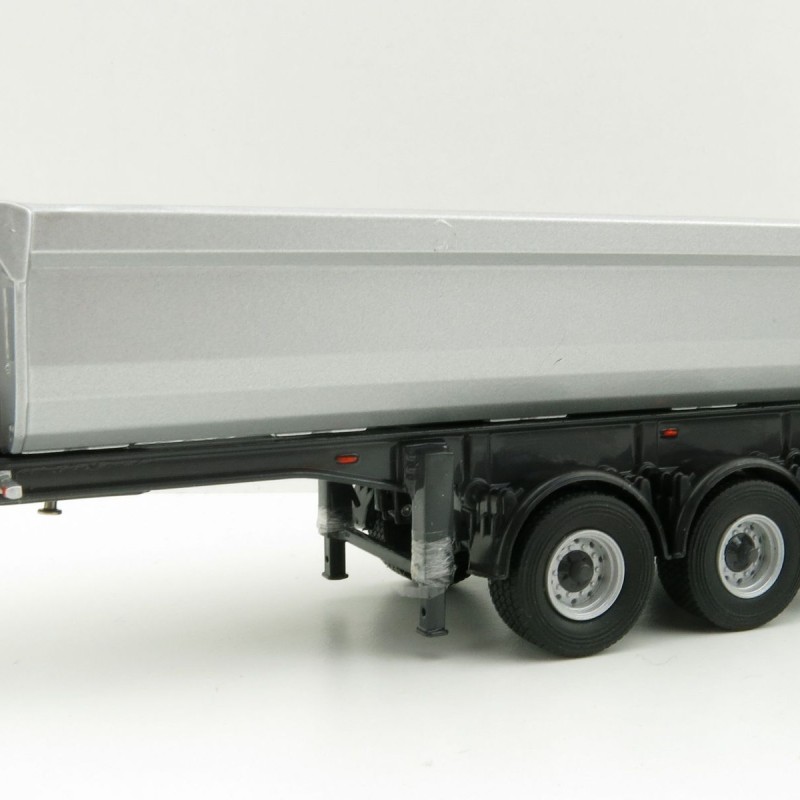 WSI 03-2000 - Langendorf Halfpipe 3 axle Tipper Trailer - Scale 1:50