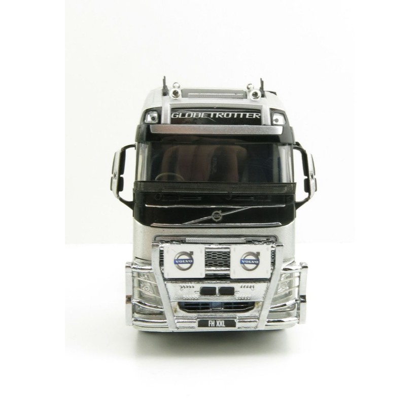 WSI 04-2119 VOLVO FH4 GLOBETROTTER XXL 6X4 RHD Truck Australian Made  - Scale 1:50