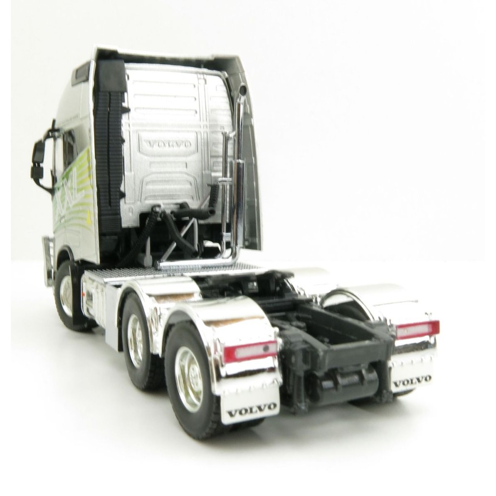 WSI 04-2119 VOLVO FH4 GLOBETROTTER XXL 6X4 RHD Truck Australian Made  - Scale 1:50