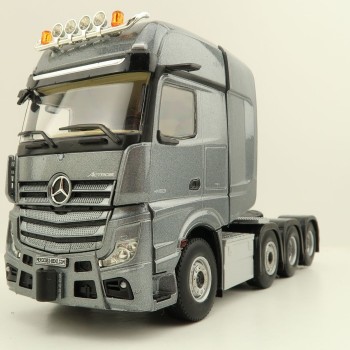 WSI 04-2142 Mercedes Benz Actros MP5 Giga Space 8x4 Prime Mover Truck - Scale 1:50