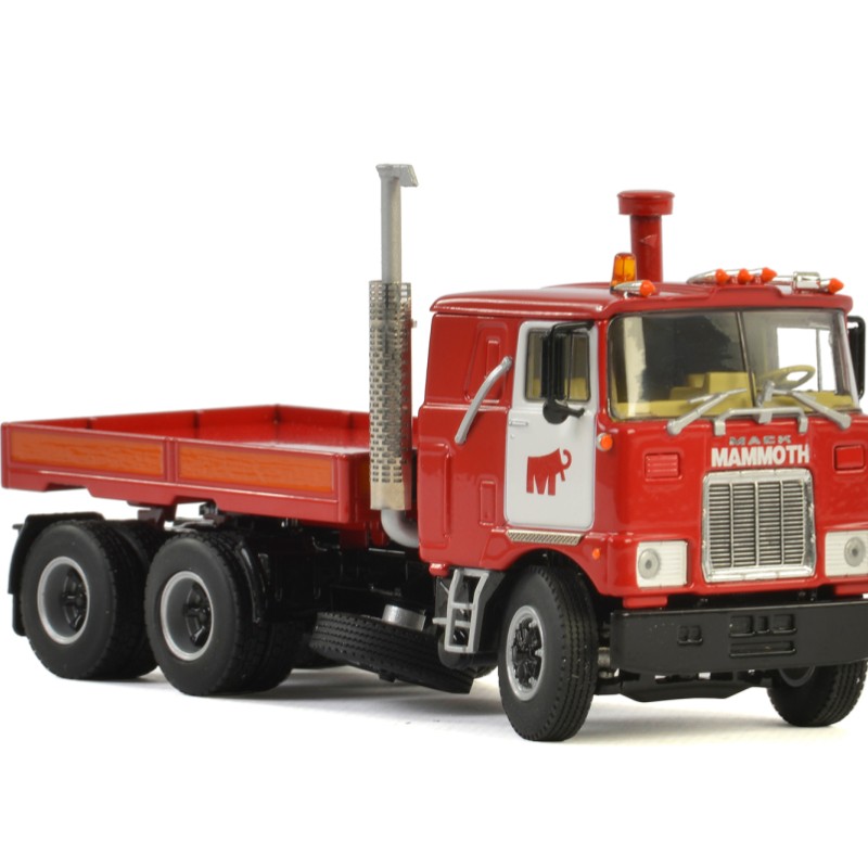 WSI 410230 Mammoet MACK F700 6X4 Prime Mover with Ballast Box Mammoth - Scale 1:50