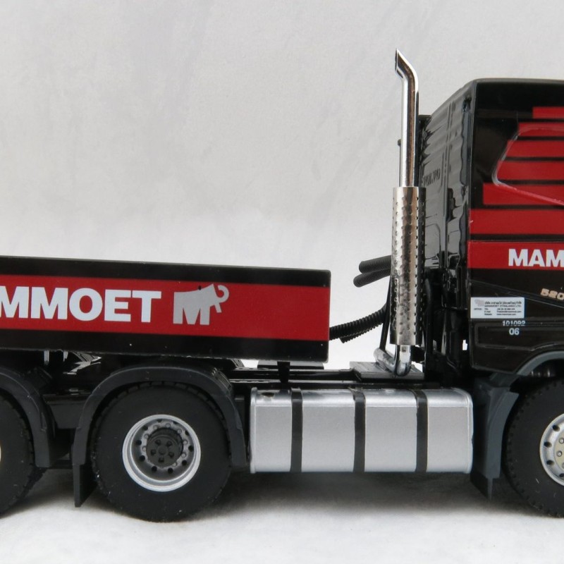 WSI 410231 Mammoet Volvo FH RHD Sleeper Cab 6x4 + Ballast Box - Scale 1:50