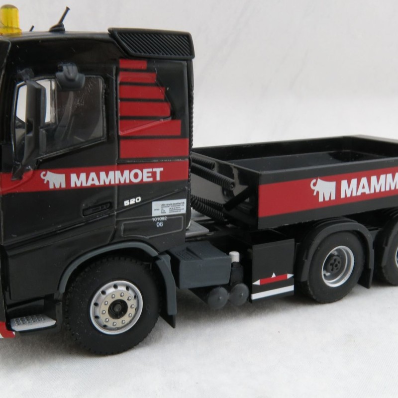 WSI 410231 Mammoet Volvo FH RHD Sleeper Cab 6x4 + Ballast Box - Scale 1:50
