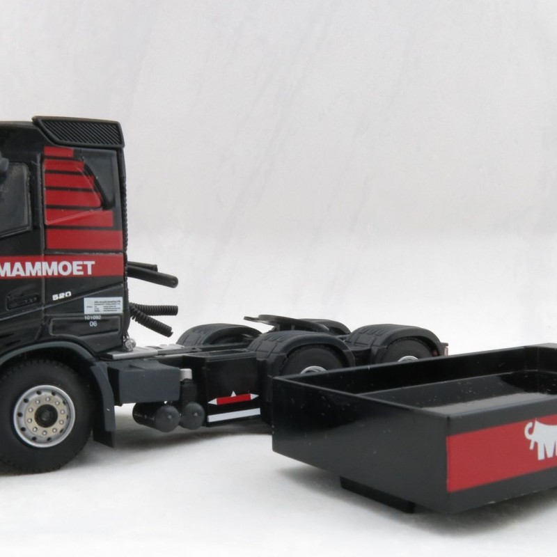 WSI 410231 Mammoet Volvo FH RHD Sleeper Cab 6x4 + Ballast Box - Scale 1:50