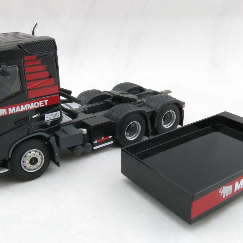 WSI 410231 Mammoet Volvo FH RHD Sleeper Cab 6x4 + Ballast Box - Scale 1:50