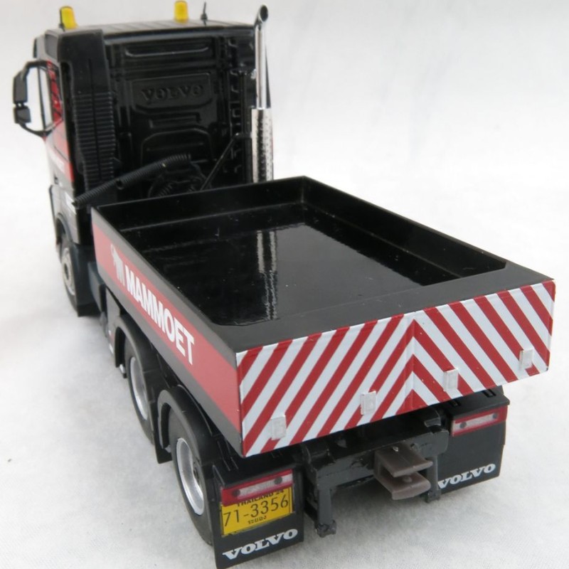 WSI 410231 Mammoet Volvo FH RHD Sleeper Cab 6x4 + Ballast Box - Scale 1:50