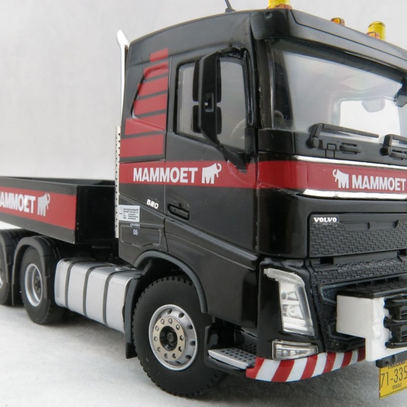 WSI 410231 Mammoet Volvo FH RHD Sleeper Cab 6x4 + Ballast Box - Scale 1:50