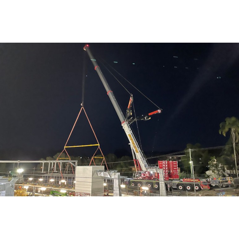 WSI 51-2128 - Liebherr LTM 1650-8.1  8-axle Mobile Crane Borger Cranes - Scale 1:50