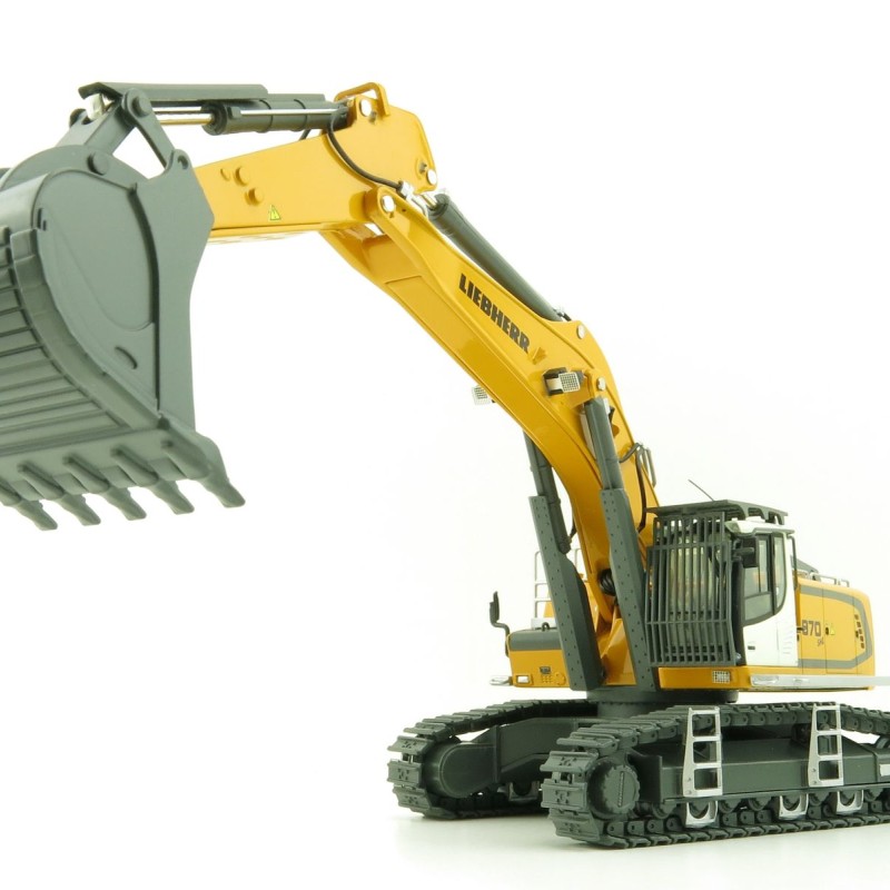 WSI 64-2002 - Liebherr R970 SME Tracked Excavator Yellow New Version - Scale 1:50