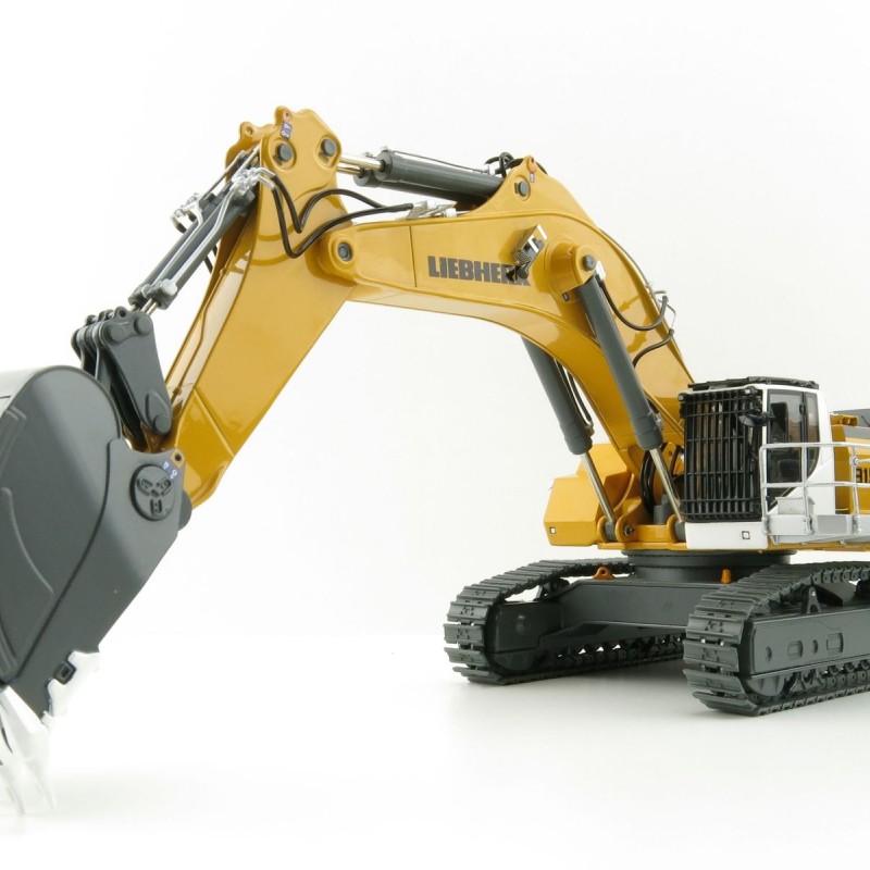 WSI 64-2003 Liebherr R 9150B Tracked Mining Excavator Yellow - Scale 1:50