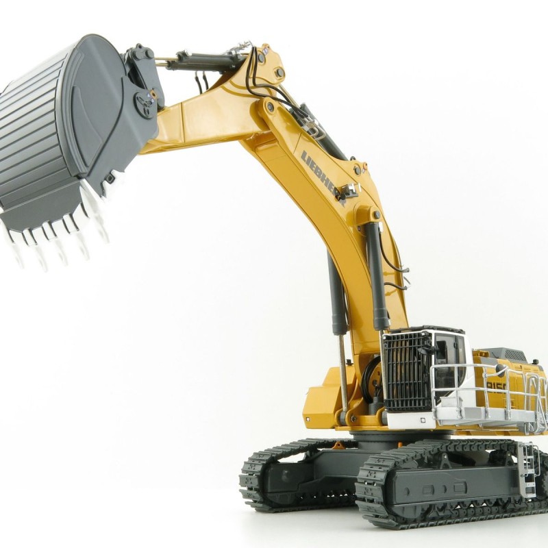 WSI 64-2003 Liebherr R 9150B Tracked Mining Excavator Yellow - Scale 1:50